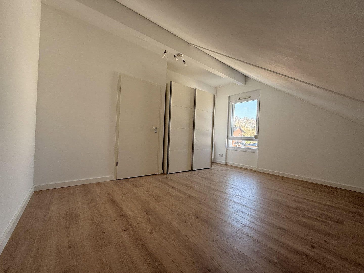 house for sale, 142 m², Alleestraße 85, Flörsheim, Hesse house for sale, 142 m², Alleestraße 85, Flörsheim, Hesse