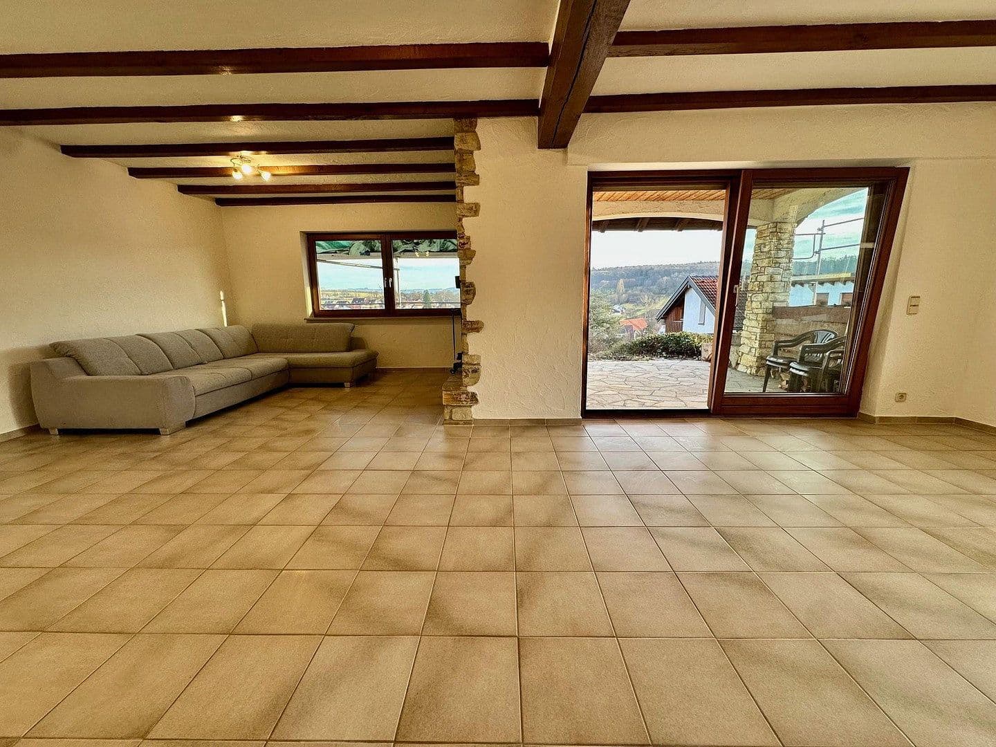 2 bedroom with open-plan kitchen flat to rent, 150 m², Aichtal, Baden-Württemberg 2 bedroom with open-plan kitchen flat to rent, 150 m², Aichtal, Baden-Württemberg