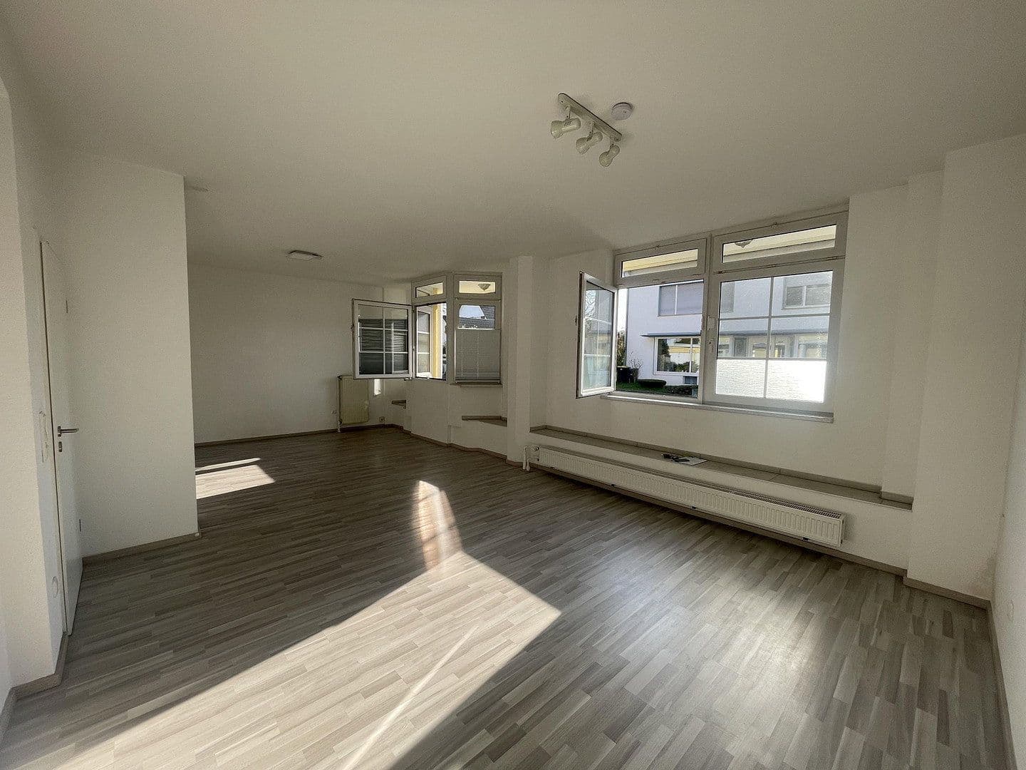 2 bedroom flat to rent, 79 m², Gothestraße 18, Sankt Augustin, North Rhine-Westphalia 2 bedroom flat to rent, 79 m², Gothestraße 18, Sankt Augustin, North Rhine-Westphalia