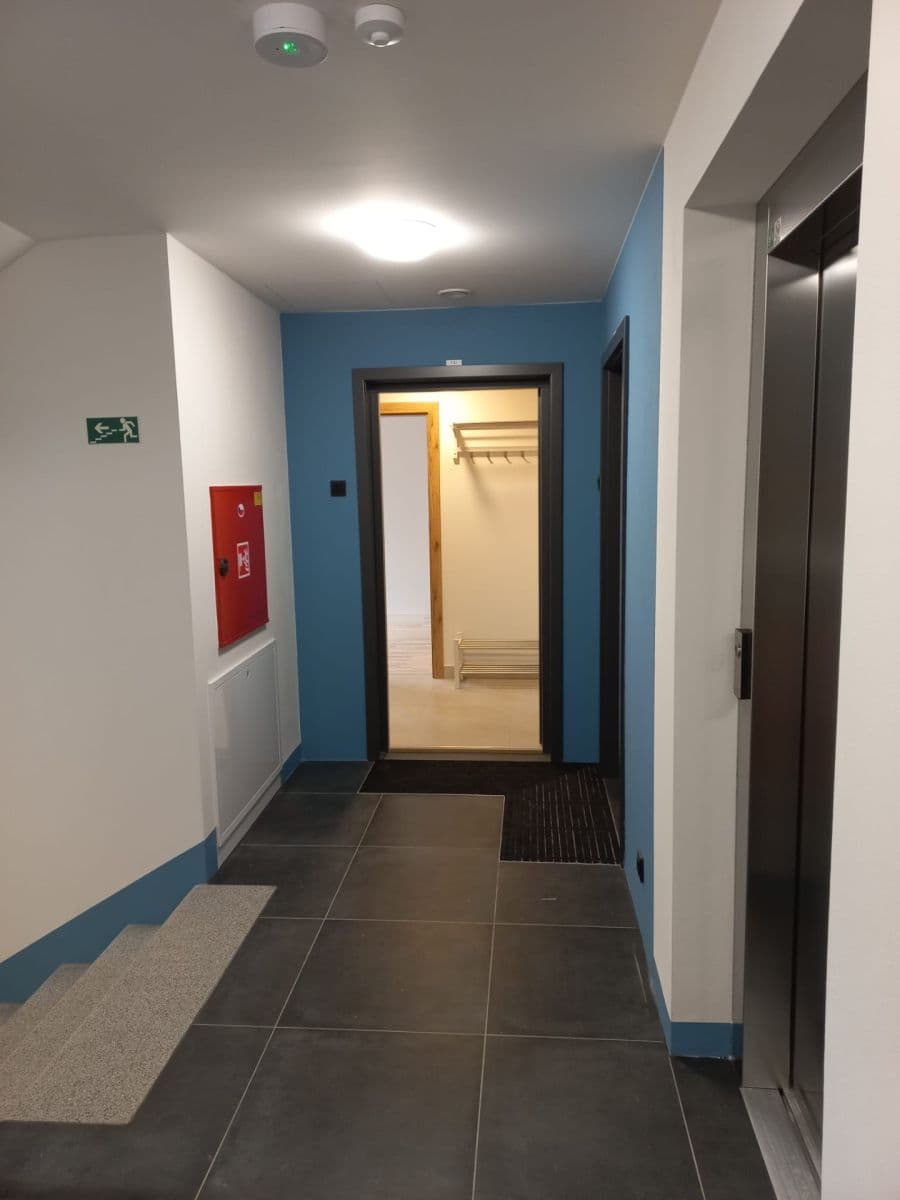 Studio flat to rent, 32 m², Randova, Dobřichovice, Středočeský Region Studio flat to rent, 32 m², Randova, Dobřichovice, Středočeský Region