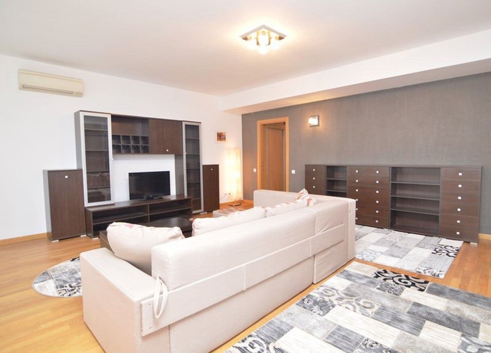 2 bedroom flat to rent, 72 m², Anenská, Brno, Jihomoravský Region 2 bedroom flat to rent, 72 m², Anenská, Brno, Jihomoravský Region