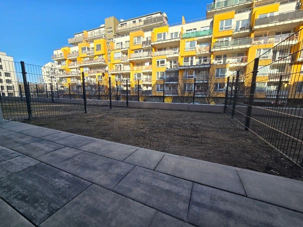 Studio flat to rent, 35 m², Pod Harfou, Prague, Prague Studio flat to rent, 35 m², Pod Harfou, Prague, Prague