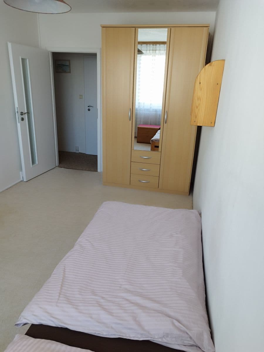 2 bedroom with open-plan kitchen flat to rent, 70 m², Janského, Prague, Prague 2 bedroom with open-plan kitchen flat to rent, 70 m², Janského, Prague, Prague