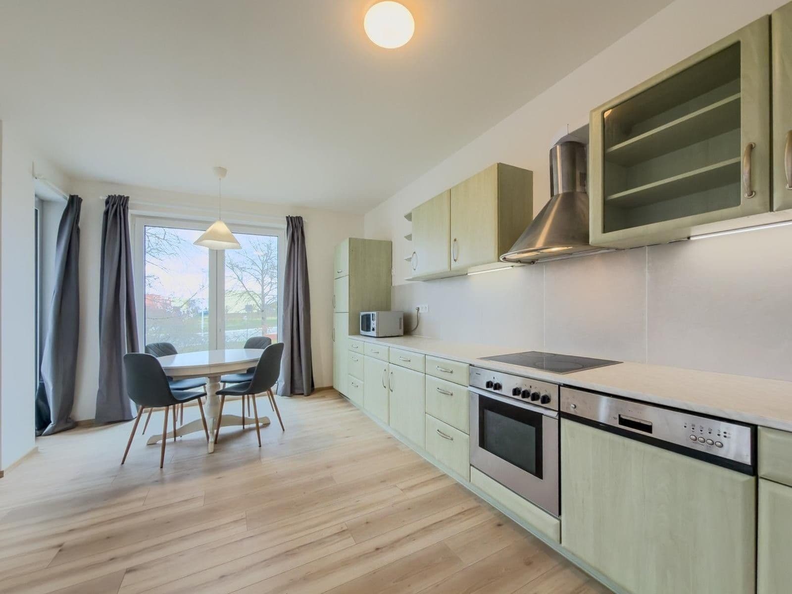 2 bedroom with open-plan kitchen flat to rent, 96 m², Pod Zahrady, Přezletice, Středočeský Region 2 bedroom with open-plan kitchen flat to rent, 96 m², Pod Zahrady, Přezletice, Středočeský Region