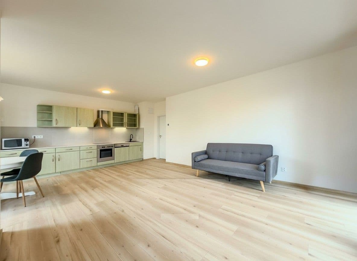 2 bedroom with open-plan kitchen flat to rent, 96 m², Pod Zahrady, Přezletice, Středočeský Region 2 bedroom with open-plan kitchen flat to rent, 96 m², Pod Zahrady, Přezletice, Středočeský Region