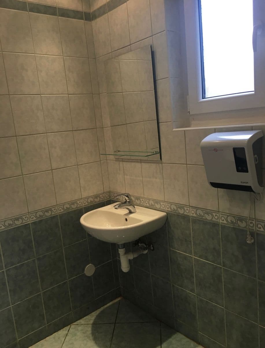 house to rent, 130 m², Chocerady, Středočeský Region house to rent, 130 m², Chocerady, Středočeský Region