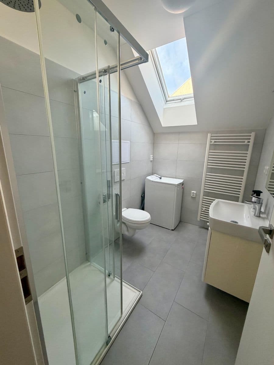 Studio flat to rent, 35 m², Tovární, Plzeň, Plzeňský Region Studio flat to rent, 35 m², Tovární, Plzeň, Plzeňský Region