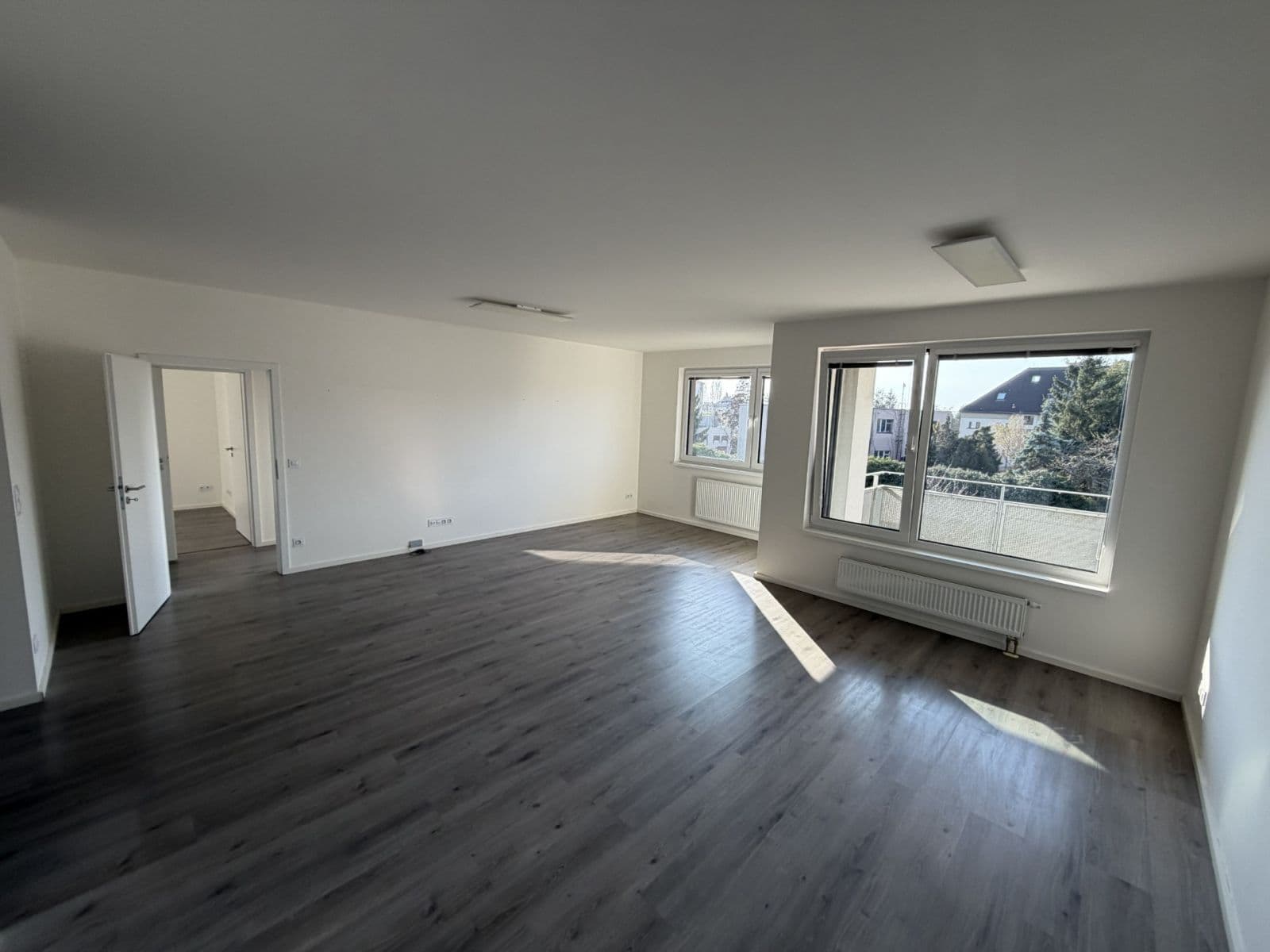 2 bedroom with open-plan kitchen flat to rent, 84 m², Zvěřinova, Prague, Prague 2 bedroom with open-plan kitchen flat to rent, 84 m², Zvěřinova, Prague, Prague