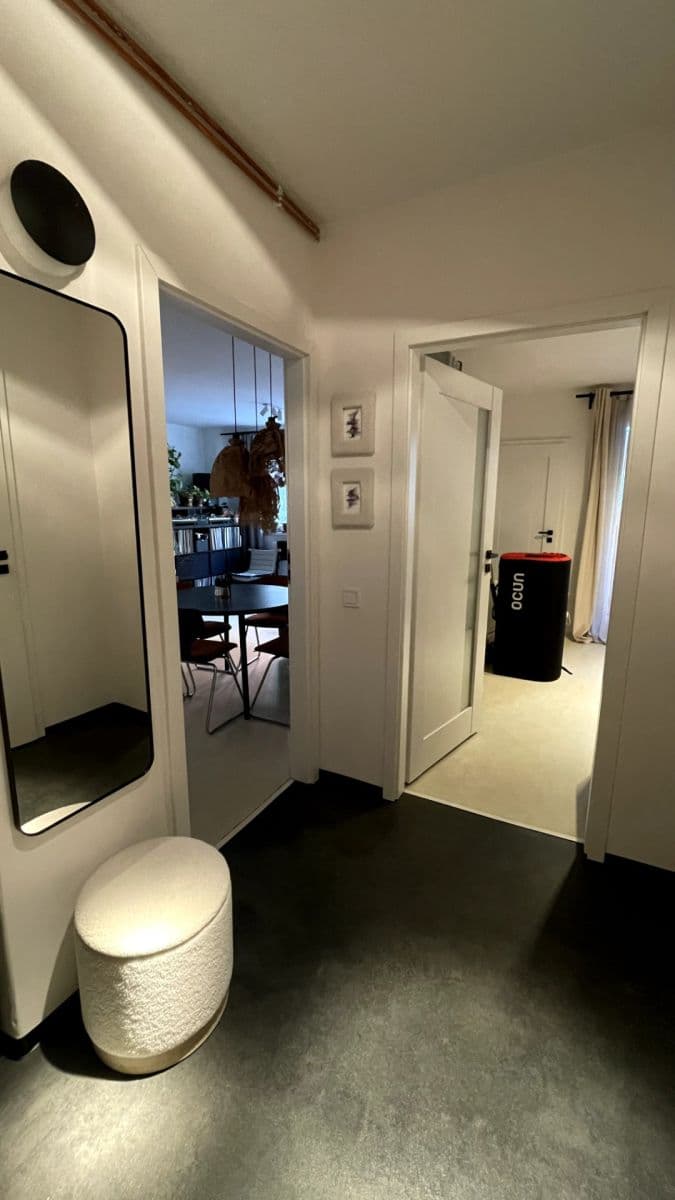 2 bedroom with open-plan kitchen flat to rent, 69 m², Schnirchova, Prague, Prague 2 bedroom with open-plan kitchen flat to rent, 69 m², Schnirchova, Prague, Prague