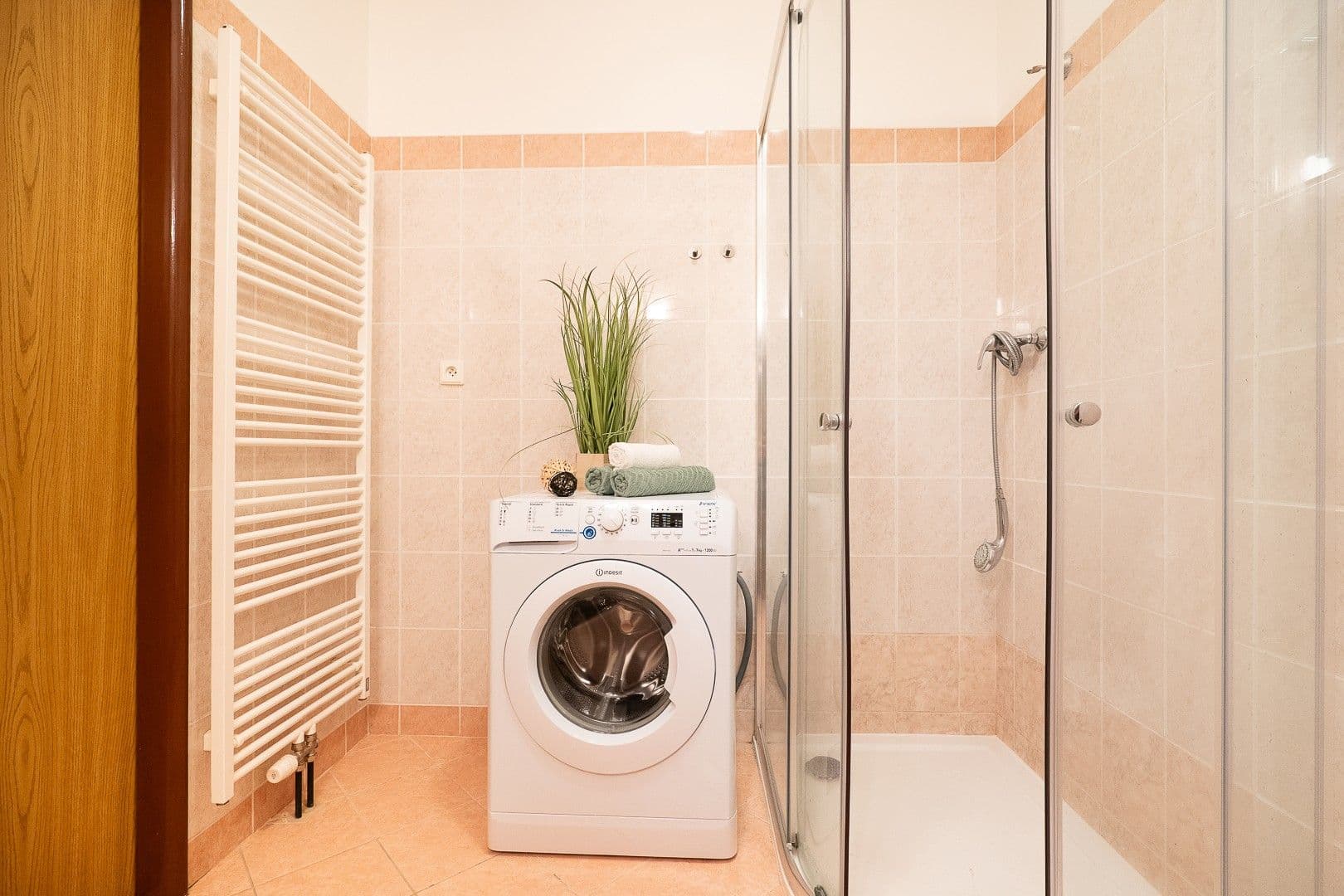 Studio flat for sale, 37 m², Roztocká, Úholičky, Středočeský Region Studio flat for sale, 37 m², Roztocká, Úholičky, Středočeský Region