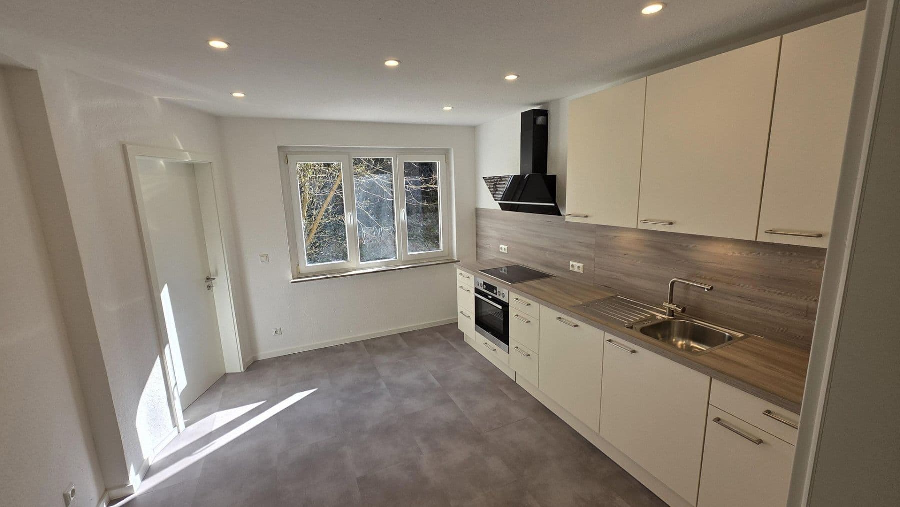 3 bedroom flat to rent, 70 m², Emilienstraße 54, Siegen, North Rhine-Westphalia 3 bedroom flat to rent, 70 m², Emilienstraße 54, Siegen, North Rhine-Westphalia