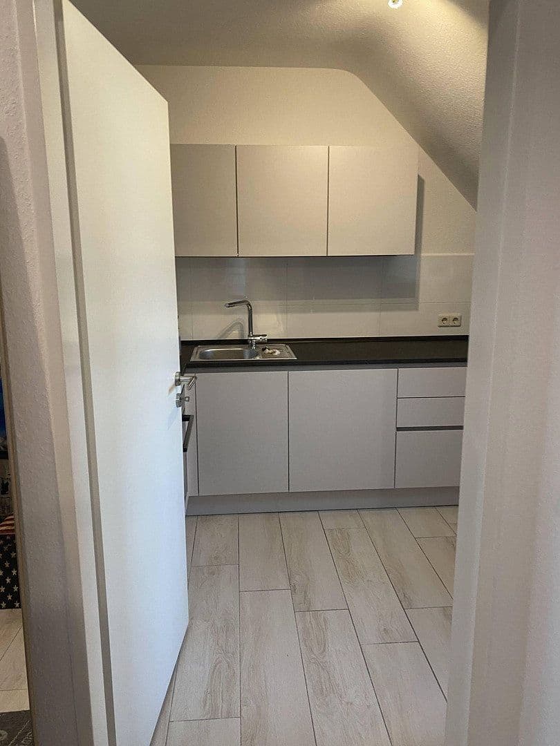 3 bedroom flat to rent, 66 m², Petersstrasse 59, Krefeld, North Rhine-Westphalia 3 bedroom flat to rent, 66 m², Petersstrasse 59, Krefeld, North Rhine-Westphalia