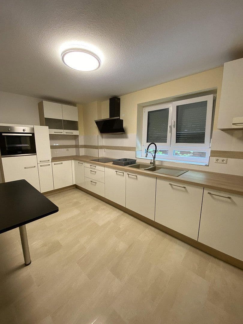 3 bedroom flat to rent, 95 m², Wiesbaden, Hesse 3 bedroom flat to rent, 95 m², Wiesbaden, Hesse