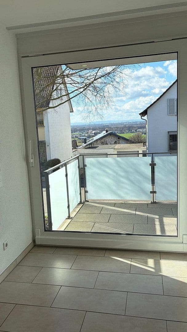 2 bedroom with open-plan kitchen flat to rent, 131 m², Weinheim, Baden-Württemberg 2 bedroom with open-plan kitchen flat to rent, 131 m², Weinheim, Baden-Württemberg