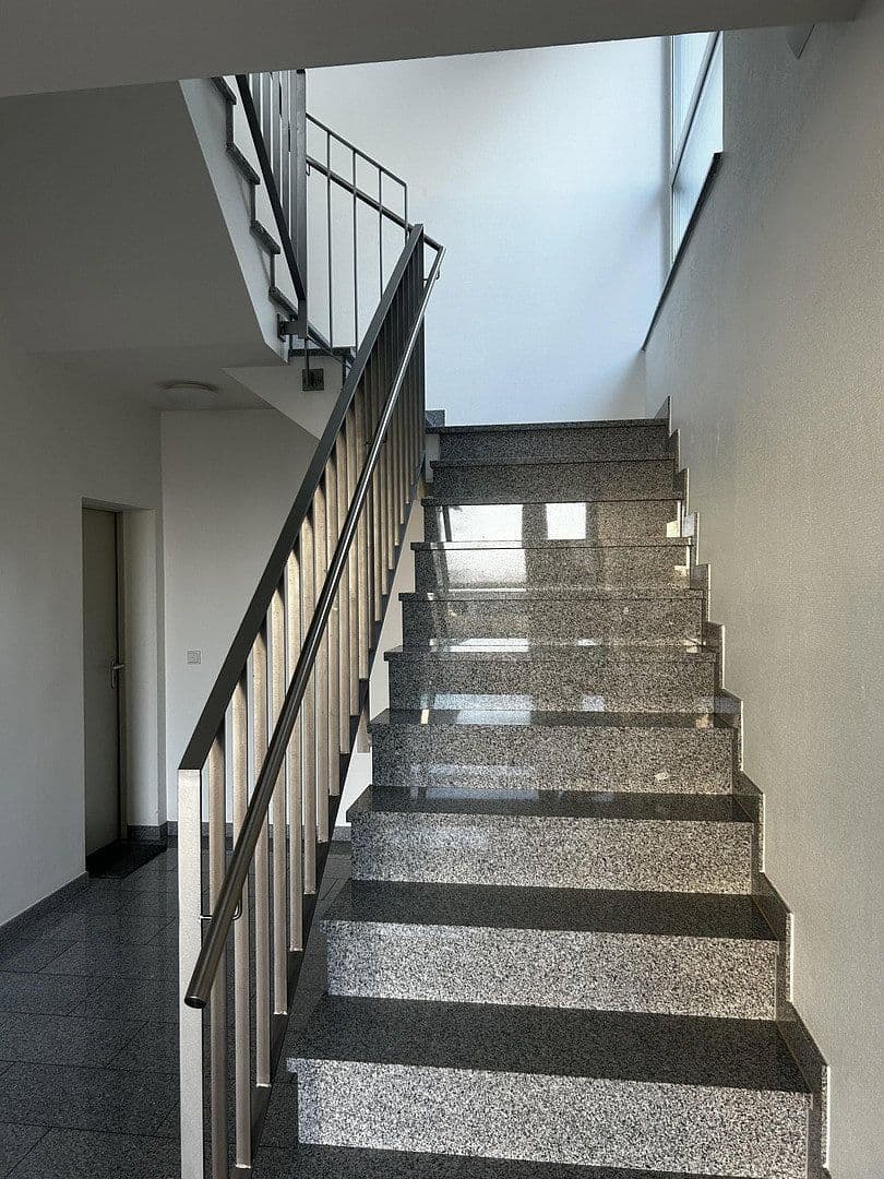 2 bedroom with open-plan kitchen flat to rent, 131 m², Weinheim, Baden-Württemberg 2 bedroom with open-plan kitchen flat to rent, 131 m², Weinheim, Baden-Württemberg