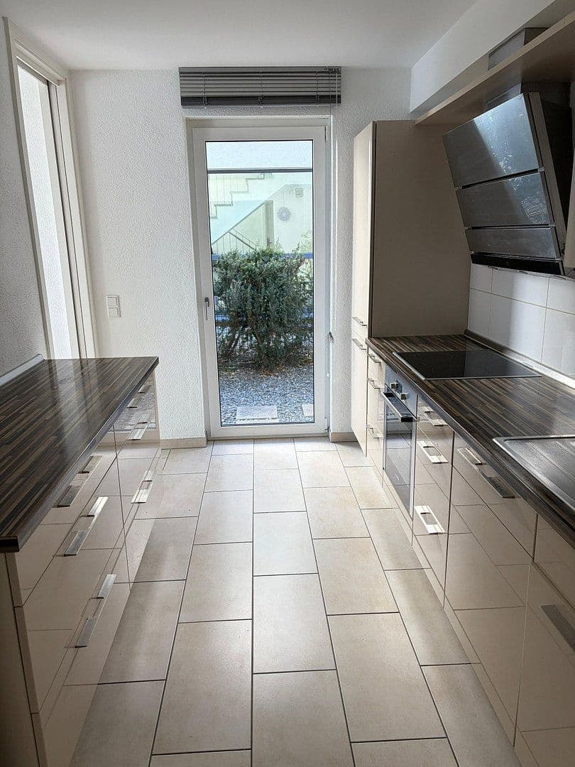 2 bedroom with open-plan kitchen flat to rent, 131 m², Weinheim, Baden-Württemberg 2 bedroom with open-plan kitchen flat to rent, 131 m², Weinheim, Baden-Württemberg