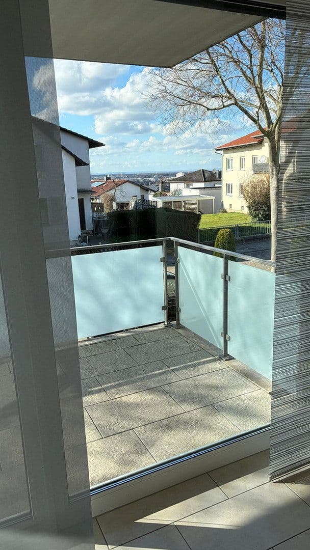 2 bedroom with open-plan kitchen flat to rent, 131 m², Weinheim, Baden-Württemberg 2 bedroom with open-plan kitchen flat to rent, 131 m², Weinheim, Baden-Württemberg