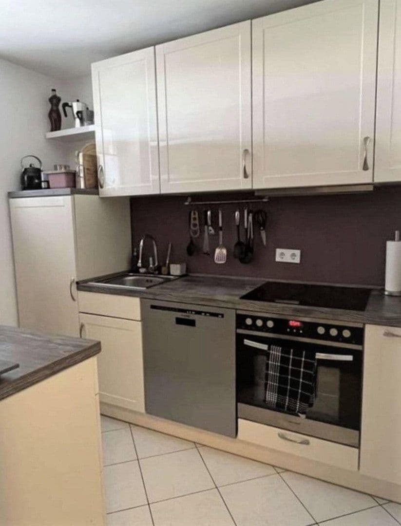 2 bedroom flat to rent, 38 m², Melker Gasse 13/3, Baden, Lower Austria 2 bedroom flat to rent, 38 m², Melker Gasse 13/3, Baden, Lower Austria