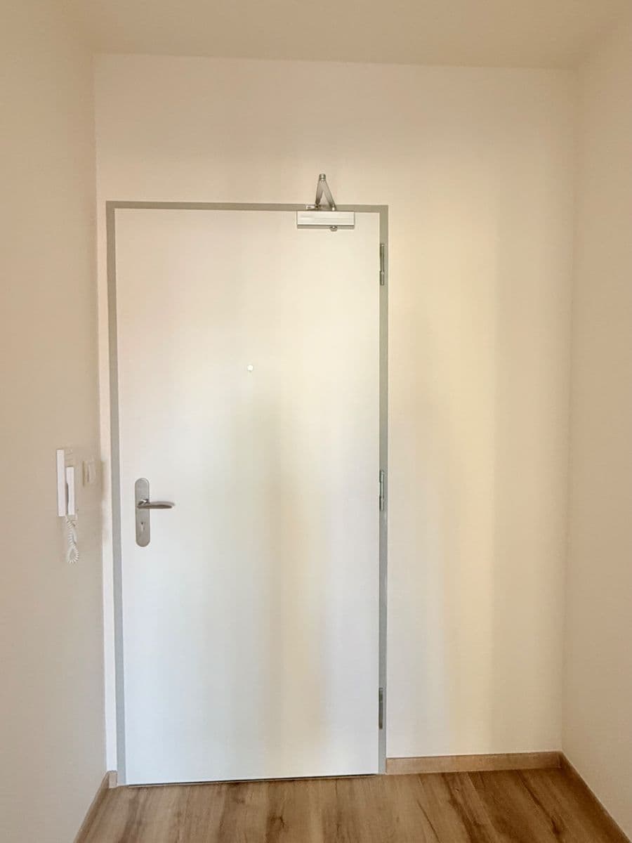 Studio flat to rent, 36 m², Bukačova, Prague, Prague Studio flat to rent, 36 m², Bukačova, Prague, Prague