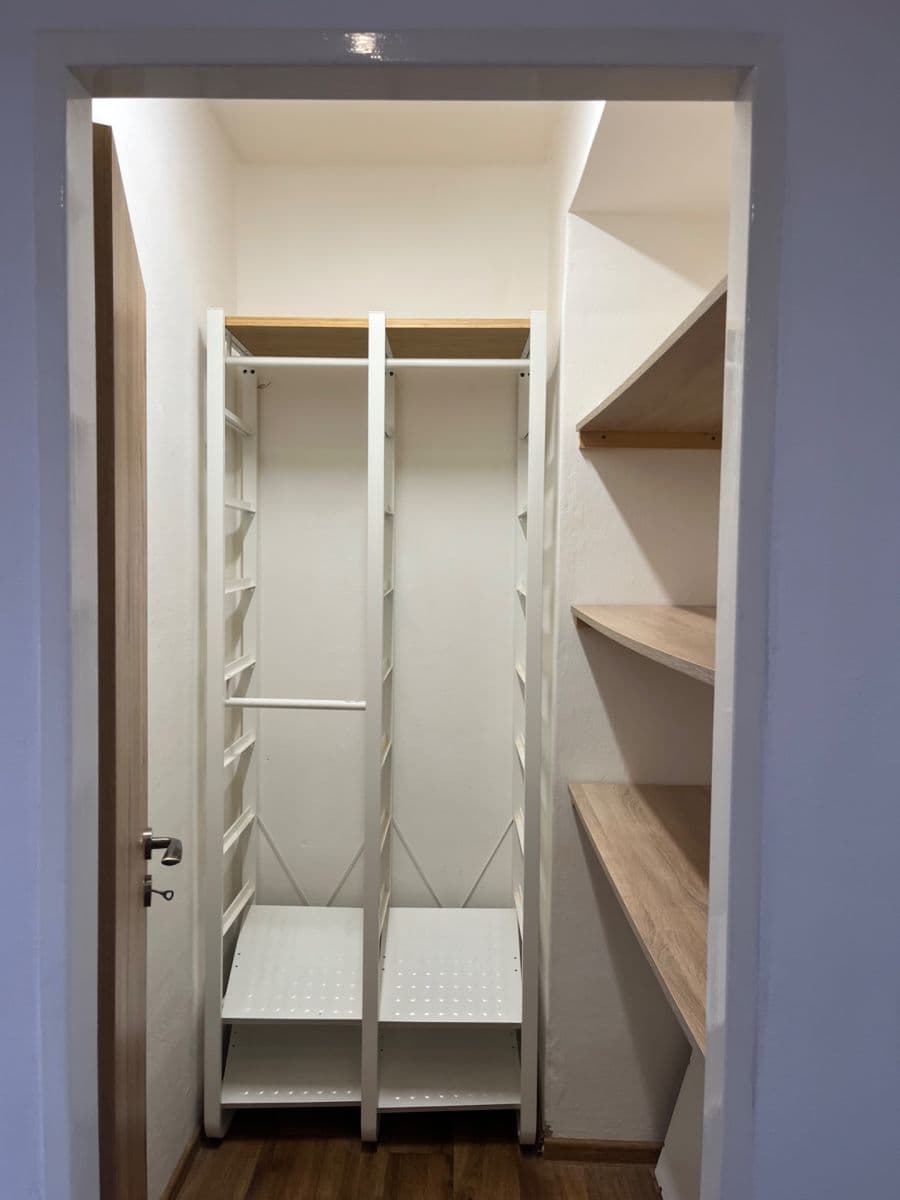 2 bedroom with open-plan kitchen flat to rent, 65 m², Foerstrova, Olomouc, Olomoucký Region 2 bedroom with open-plan kitchen flat to rent, 65 m², Foerstrova, Olomouc, Olomoucký Region