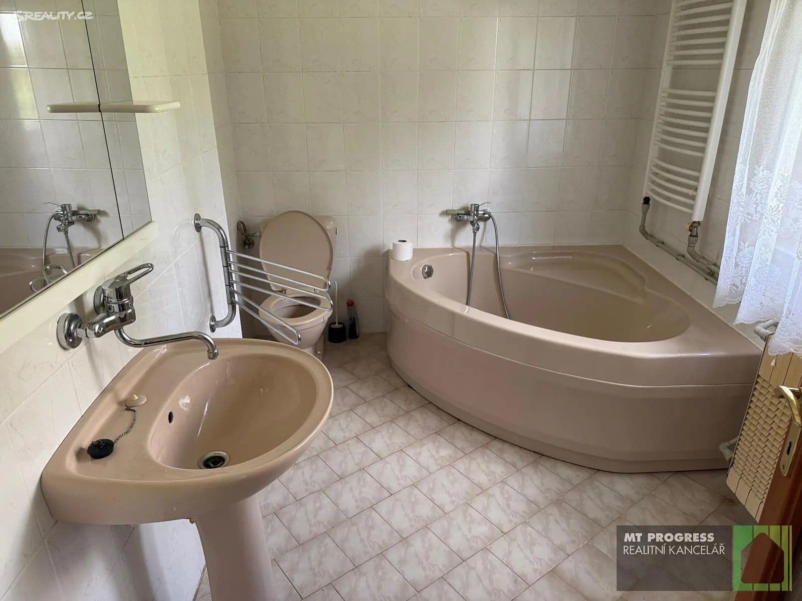 house to rent, 150 m², Fojtíkova, Rakovník, Středočeský Region house to rent, 150 m², Fojtíkova, Rakovník, Středočeský Region