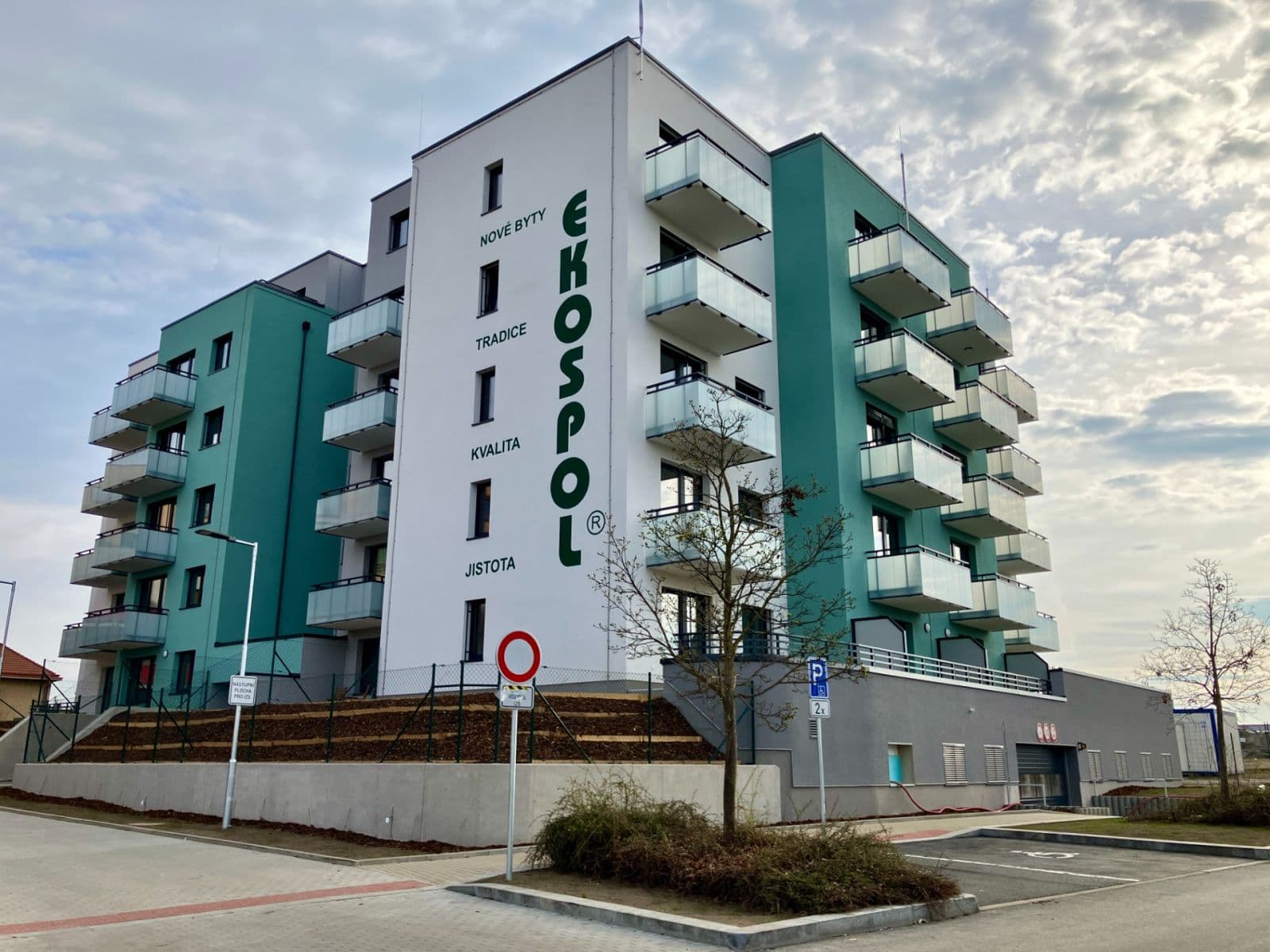 Studio flat to rent, 32 m², Strančická, Prague, Prague Studio flat to rent, 32 m², Strančická, Prague, Prague