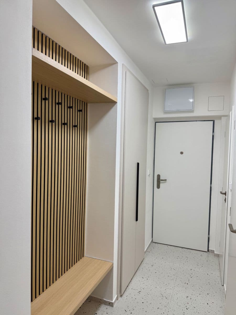 2 bedroom with open-plan kitchen flat to rent, 56 m², Hodonínská, Prague, Prague 2 bedroom with open-plan kitchen flat to rent, 56 m², Hodonínská, Prague, Prague