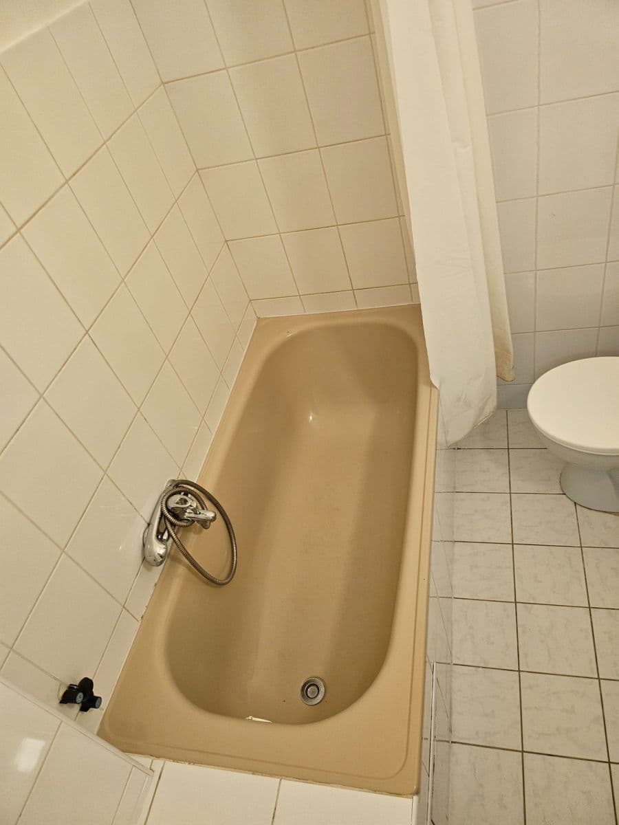 Studio flat to rent, 26 m², Vrchlického, Prague, Prague Studio flat to rent, 26 m², Vrchlického, Prague, Prague