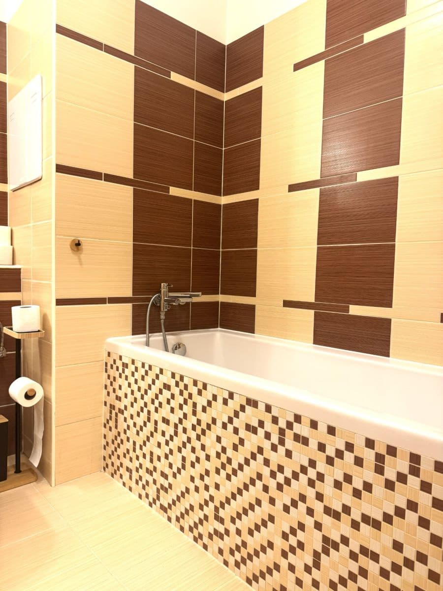 Studio flat to rent, 47 m², V Zahradách, Prague, Prague Studio flat to rent, 47 m², V Zahradách, Prague, Prague