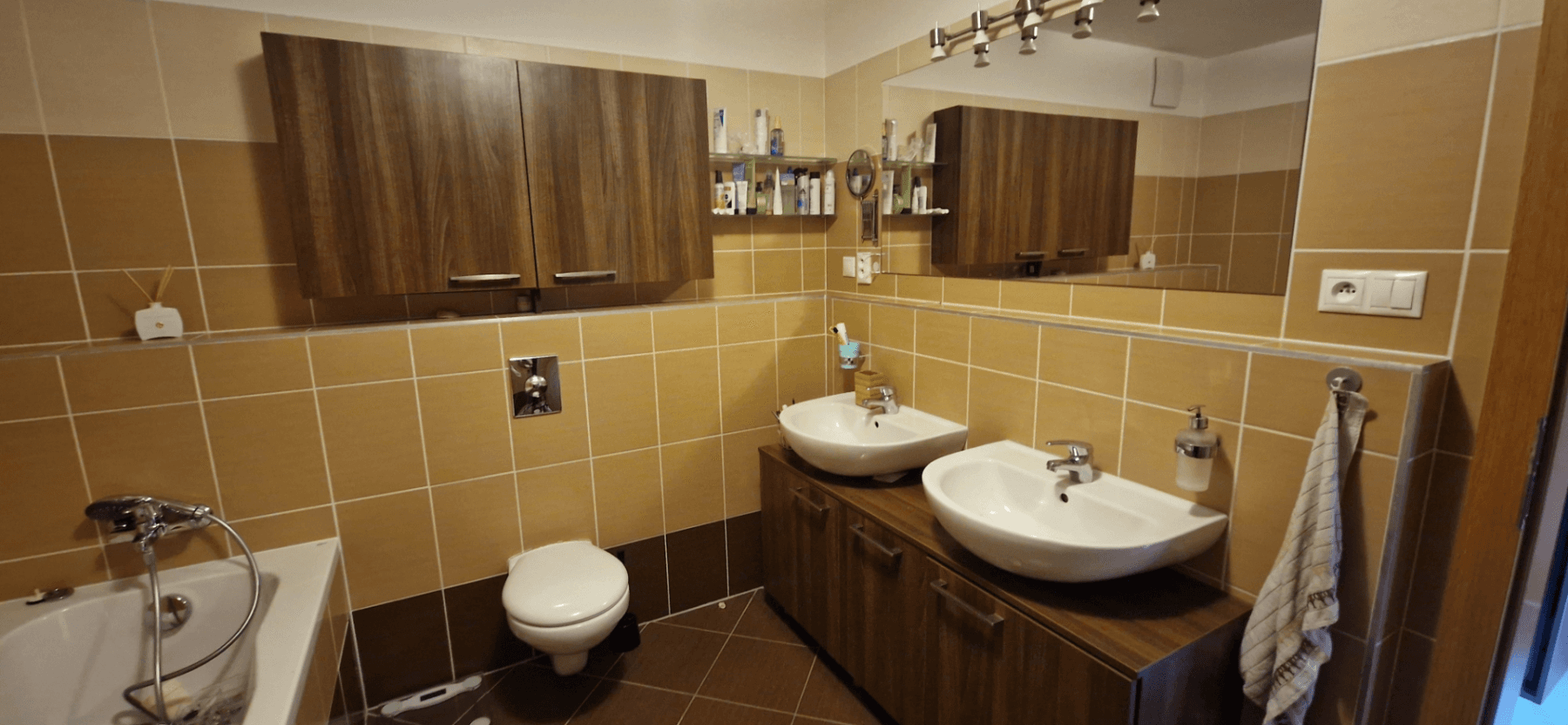 2 bedroom with open-plan kitchen flat to rent, 94 m², V Třešňovce, Prague, Prague 2 bedroom with open-plan kitchen flat to rent, 94 m², V Třešňovce, Prague, Prague