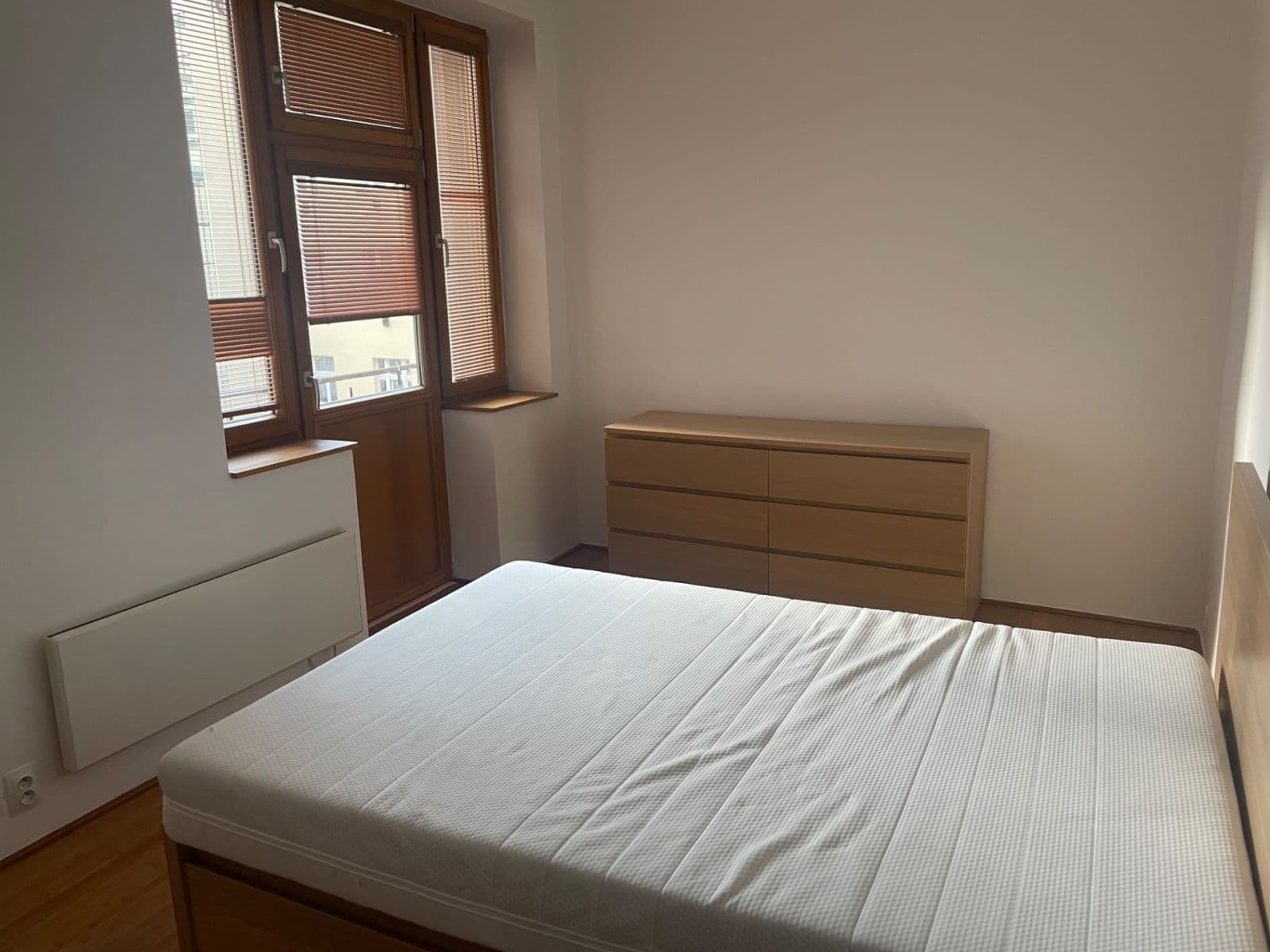 1 bedroom with open-plan kitchen flat to rent, 52 m², Žerotínova, Prague, Prague 1 bedroom with open-plan kitchen flat to rent, 52 m², Žerotínova, Prague, Prague