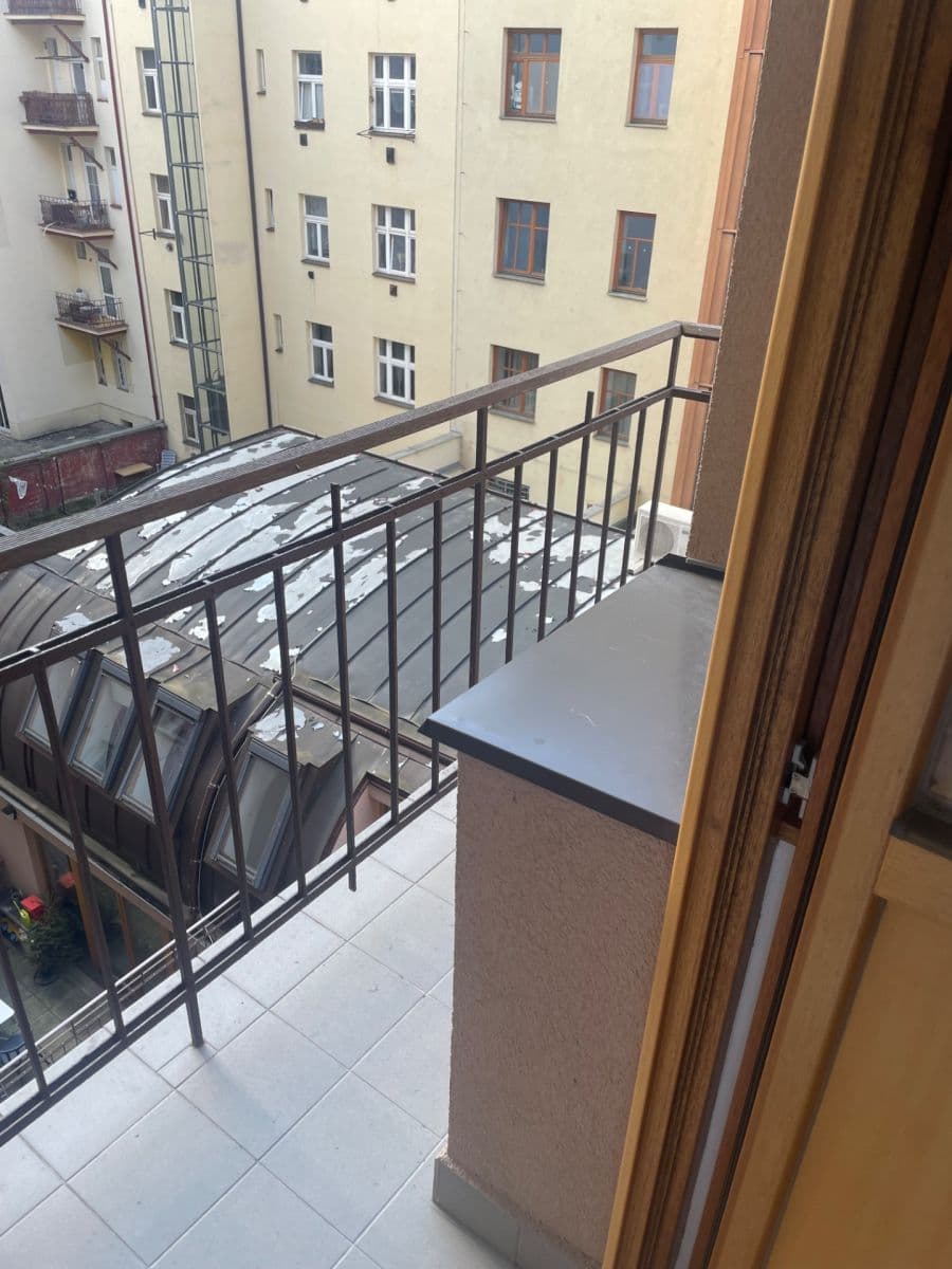 1 bedroom with open-plan kitchen flat to rent, 52 m², Žerotínova, Prague, Prague 1 bedroom with open-plan kitchen flat to rent, 52 m², Žerotínova, Prague, Prague