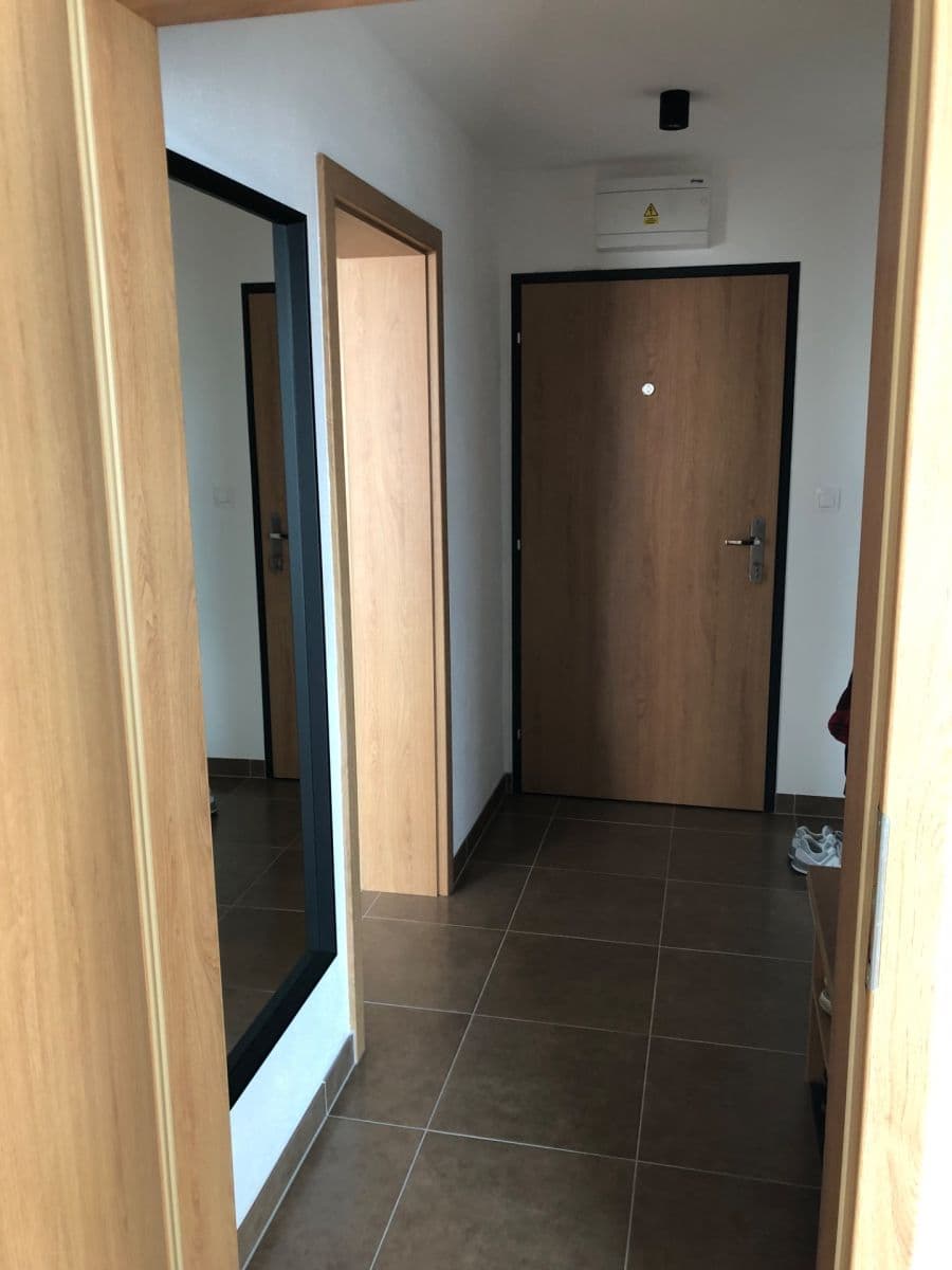 1 bedroom with open-plan kitchen flat for sale, 49 m², Pšeničná, Hostivice, Středočeský Region 1 bedroom with open-plan kitchen flat for sale, 49 m², Pšeničná, Hostivice, Středočeský Region