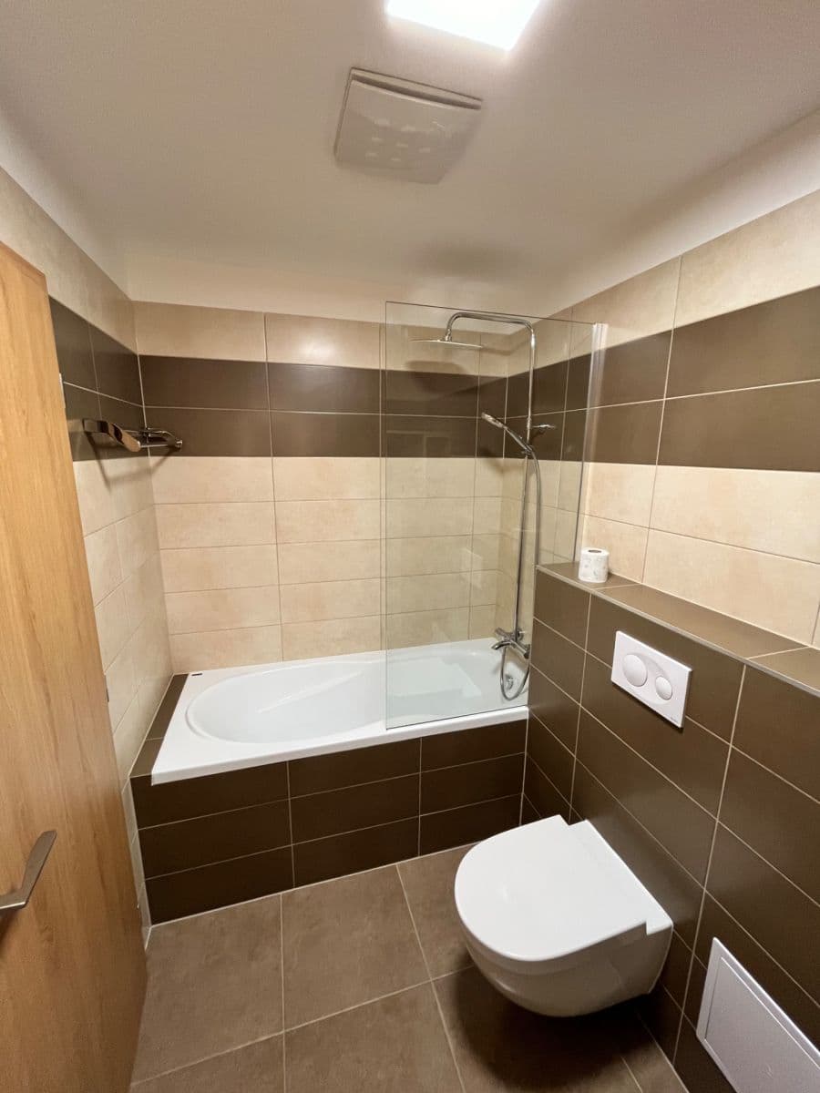 1 bedroom with open-plan kitchen flat for sale, 49 m², Pšeničná, Hostivice, Středočeský Region 1 bedroom with open-plan kitchen flat for sale, 49 m², Pšeničná, Hostivice, Středočeský Region