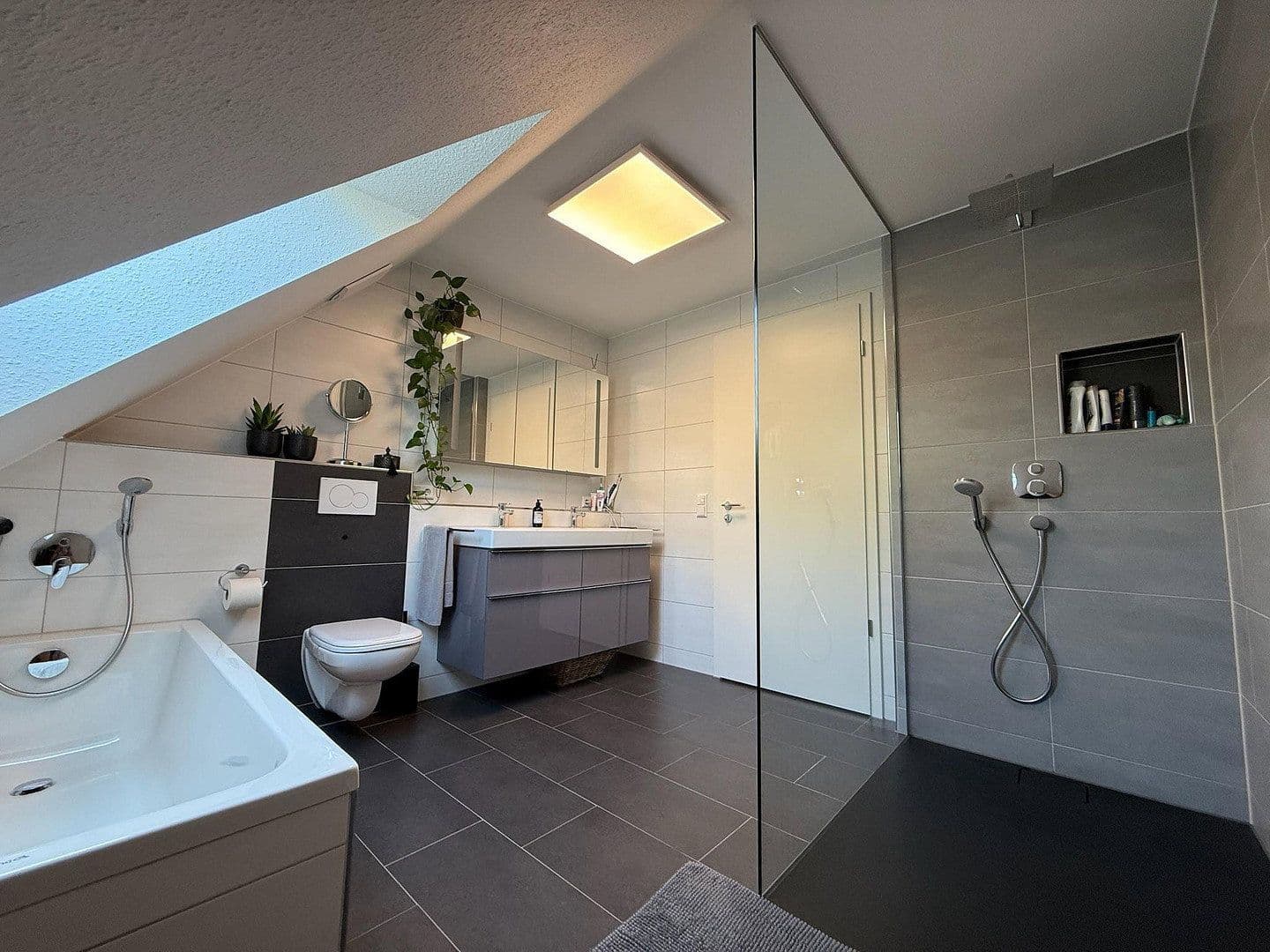 4 bedroom flat for sale, 108 m², Marbacher Straße 88, Stuttgart, Baden-Württemberg 4 bedroom flat for sale, 108 m², Marbacher Straße 88, Stuttgart, Baden-Württemberg