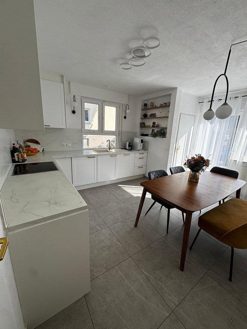 4 bedroom flat for sale, 112 m², Plochingen, Baden-Württemberg 4 bedroom flat for sale, 112 m², Plochingen, Baden-Württemberg