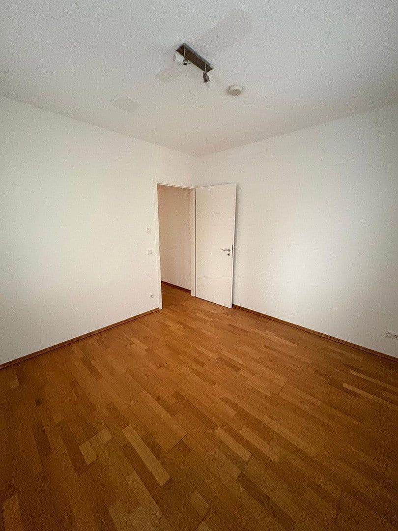 3 bedroom flat to rent, 105 m², Adalbertstrasse 64, Frankfurt am Main, Hesse 3 bedroom flat to rent, 105 m², Adalbertstrasse 64, Frankfurt am Main, Hesse