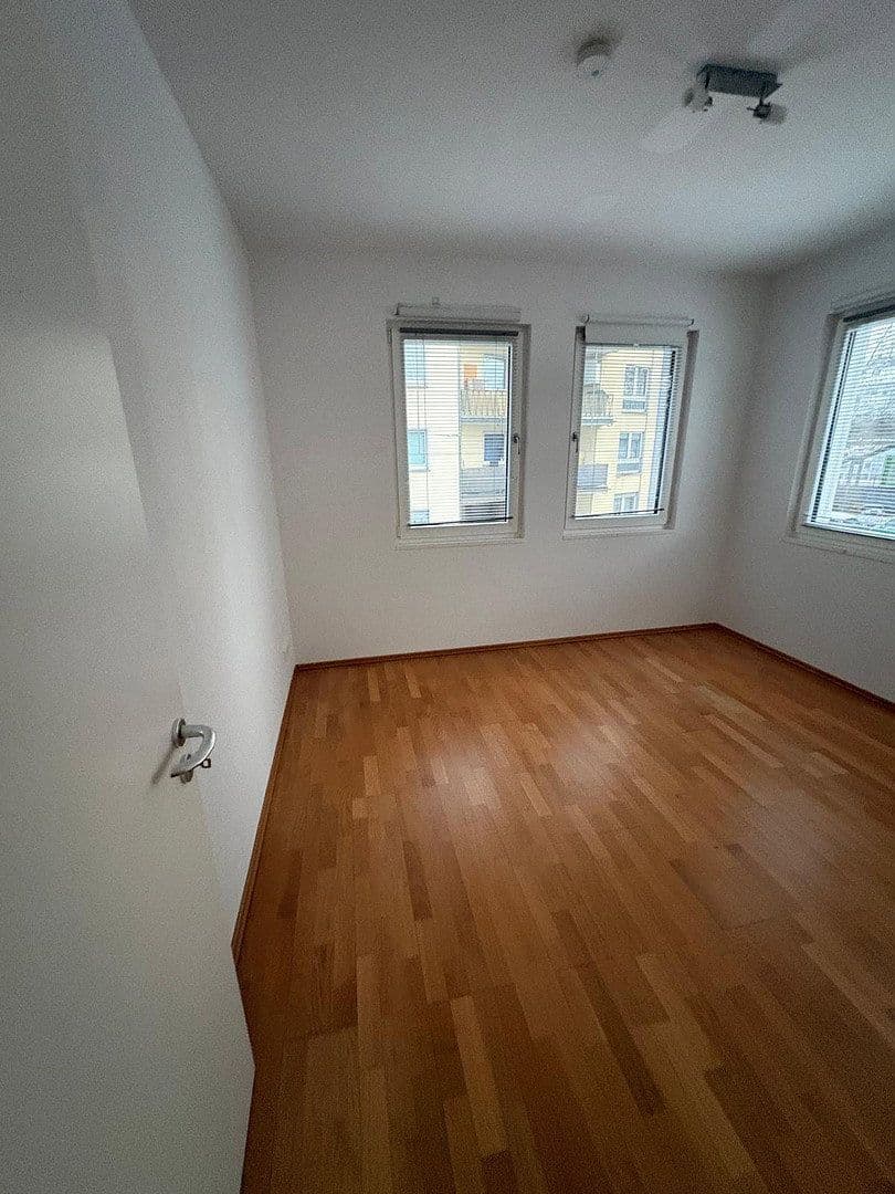 3 bedroom flat to rent, 105 m², Adalbertstrasse 64, Frankfurt am Main, Hesse 3 bedroom flat to rent, 105 m², Adalbertstrasse 64, Frankfurt am Main, Hesse