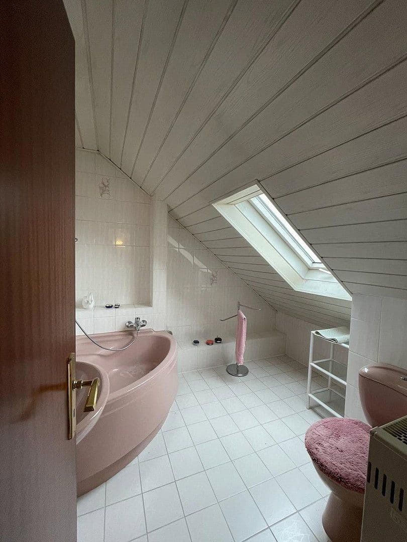 house for sale, 131 m², Hattersheim am Main, Hesse house for sale, 131 m², Hattersheim am Main, Hesse