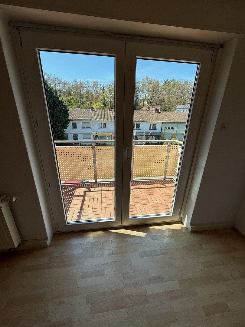 3 bedroom flat to rent, 75 m², Am Rauschenweg 38, Kaiserslautern, Rhineland-Palatinate 3 bedroom flat to rent, 75 m², Am Rauschenweg 38, Kaiserslautern, Rhineland-Palatinate