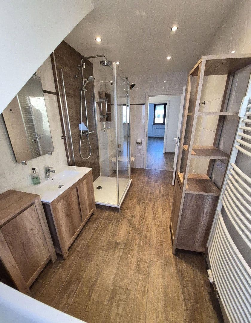 3 bedroom with open-plan kitchen flat to rent, 116 m², Schubertstrasse, Dreieich, Hesse 3 bedroom with open-plan kitchen flat to rent, 116 m², Schubertstrasse, Dreieich, Hesse