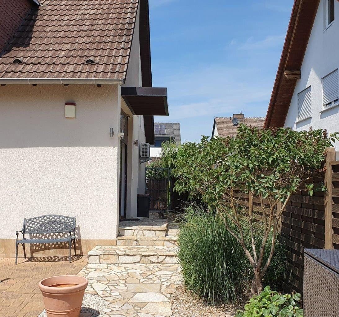 3 bedroom with open-plan kitchen flat to rent, 116 m², Schubertstrasse, Dreieich, Hesse 3 bedroom with open-plan kitchen flat to rent, 116 m², Schubertstrasse, Dreieich, Hesse