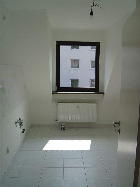 3 bedroom with open-plan kitchen flat to rent, 116 m², Schubertstrasse, Dreieich, Hesse 3 bedroom with open-plan kitchen flat to rent, 116 m², Schubertstrasse, Dreieich, Hesse