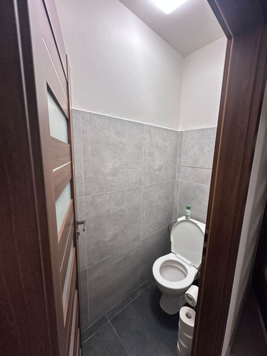 3 bedroom flat to rent, 75 m², Merhautova, Brno, Jihomoravský Region 3 bedroom flat to rent, 75 m², Merhautova, Brno, Jihomoravský Region