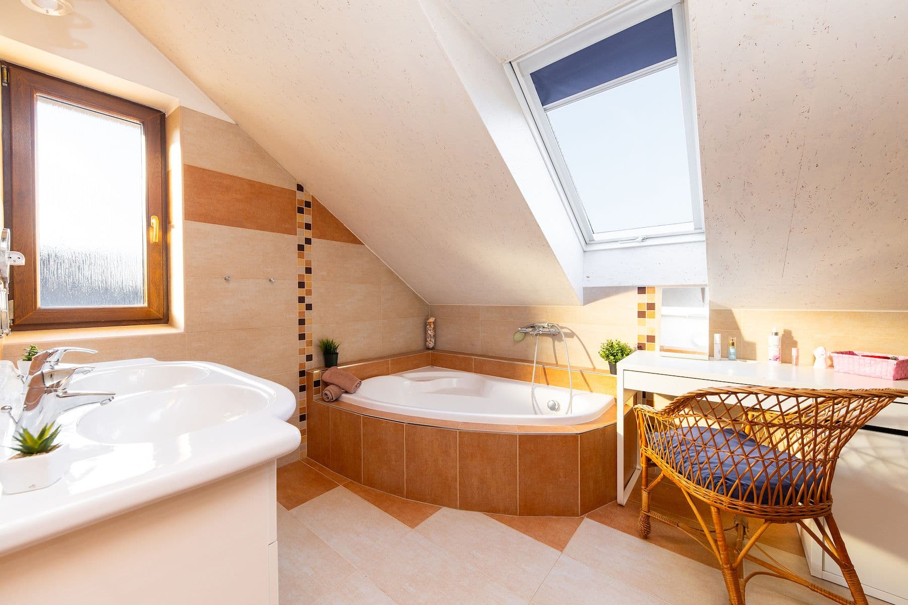 house for sale, 300 m², Bří Čapků, Náměšť nad Oslavou, Vysočina Region house for sale, 300 m², Bří Čapků, Náměšť nad Oslavou, Vysočina Region