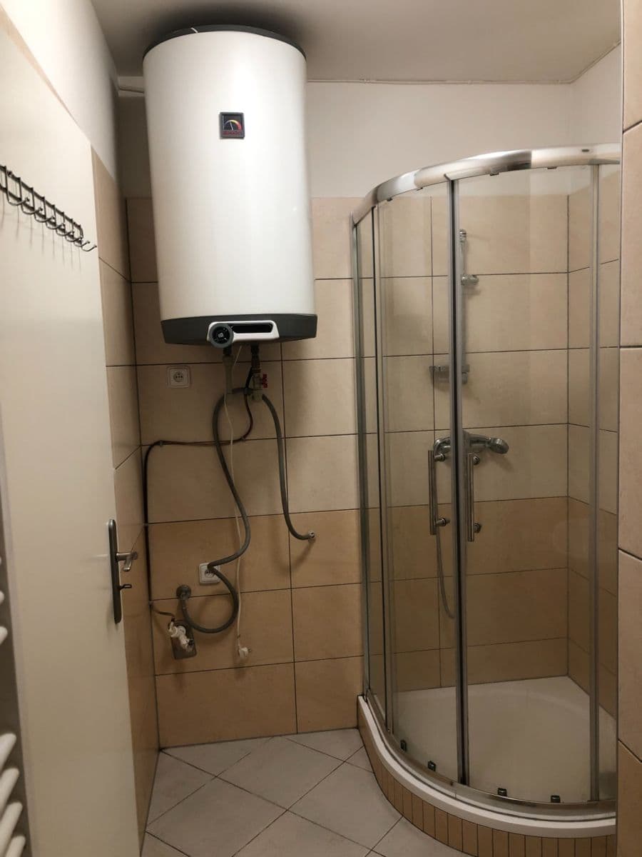 Studio flat to rent, 30 m², Oblouková, Prague, Prague Studio flat to rent, 30 m², Oblouková, Prague, Prague