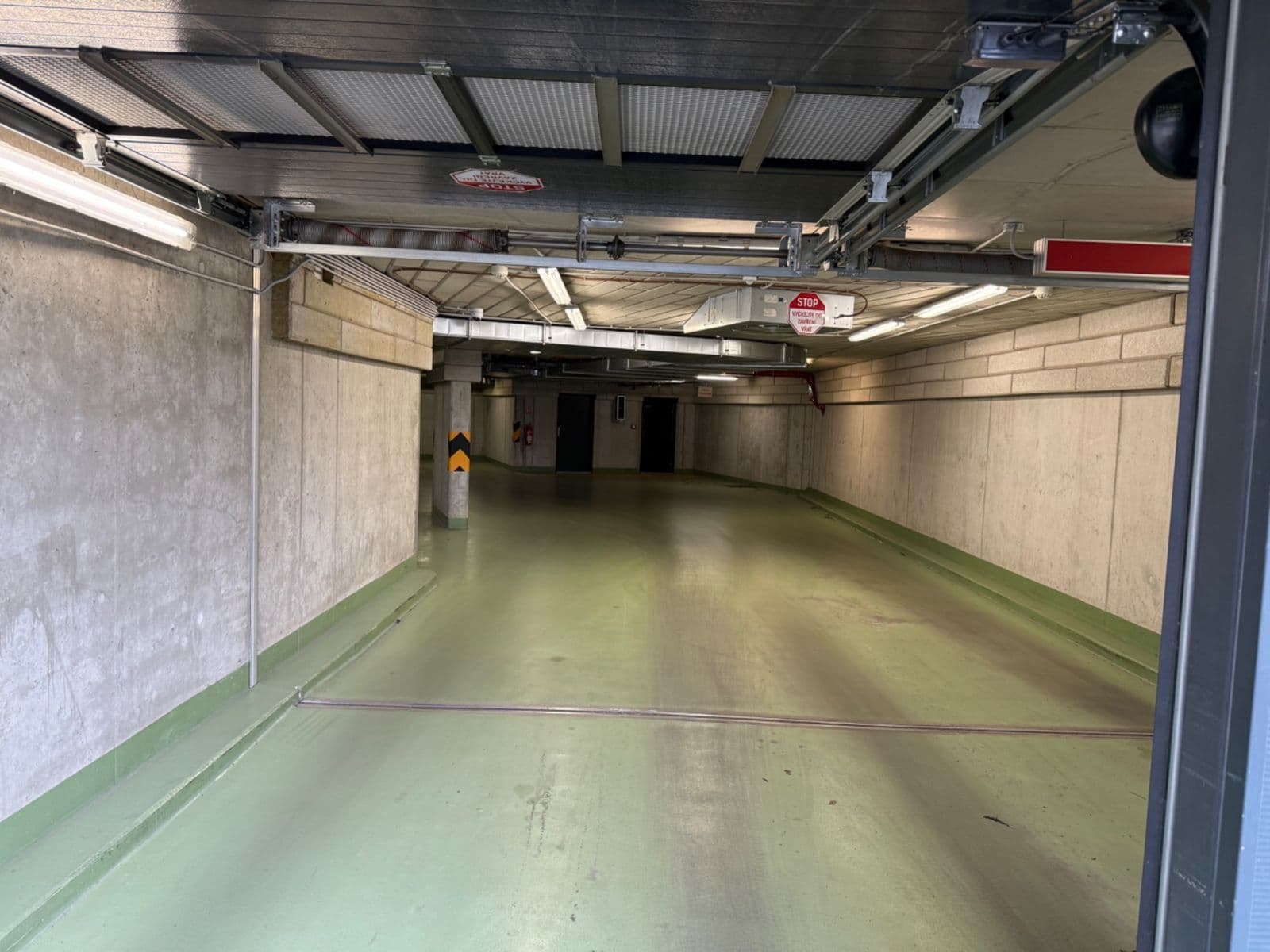 garage to rent, 12 m², Prague, Prague garage to rent, 12 m², Prague, Prague