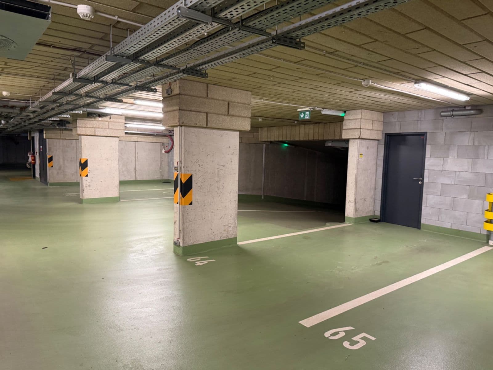 garage to rent, 12 m², Prague, Prague garage to rent, 12 m², Prague, Prague