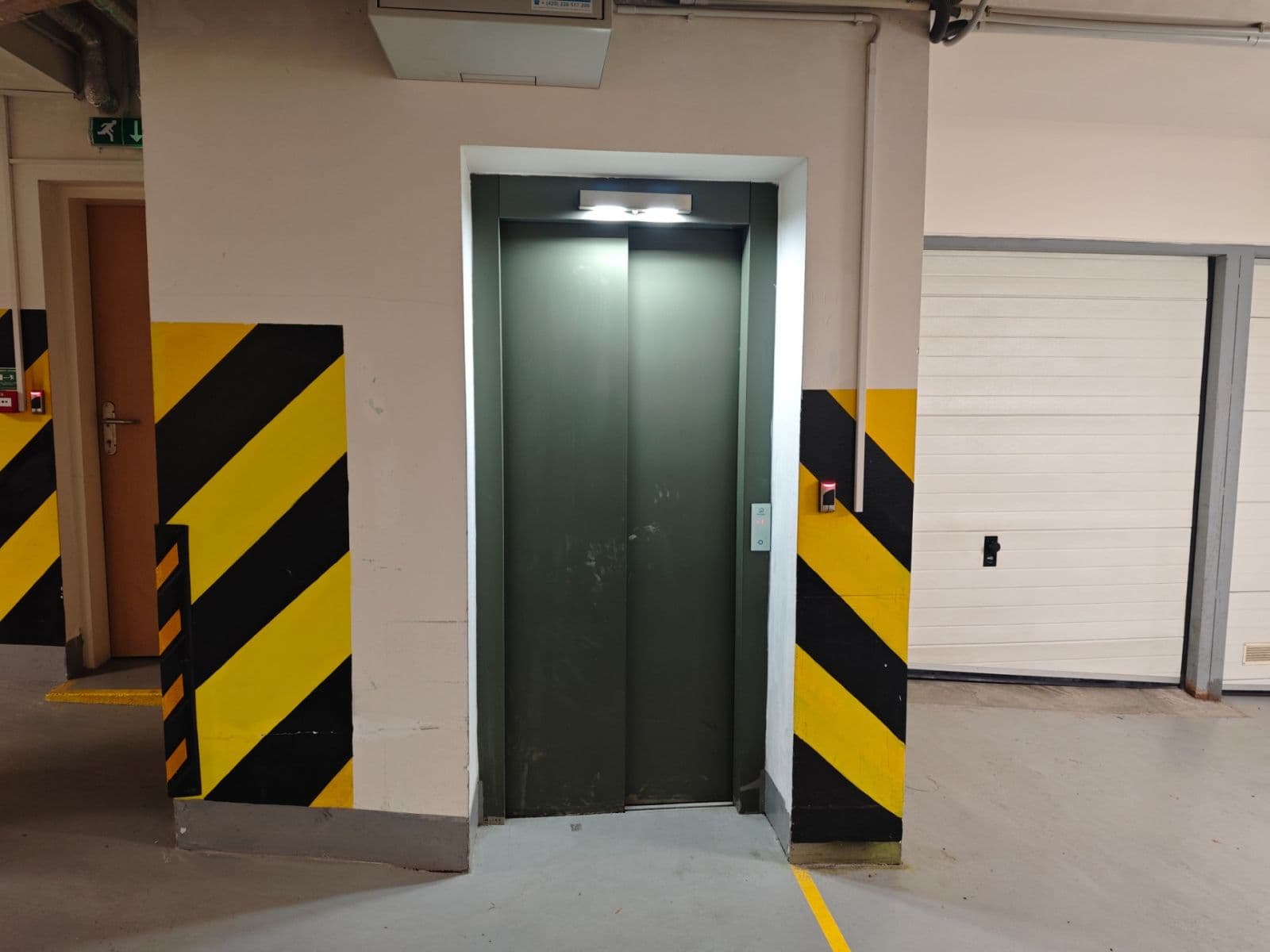 1 bedroom with open-plan kitchen flat for sale, 47 m², Herlíkovická, Prague, Prague 1 bedroom with open-plan kitchen flat for sale, 47 m², Herlíkovická, Prague, Prague