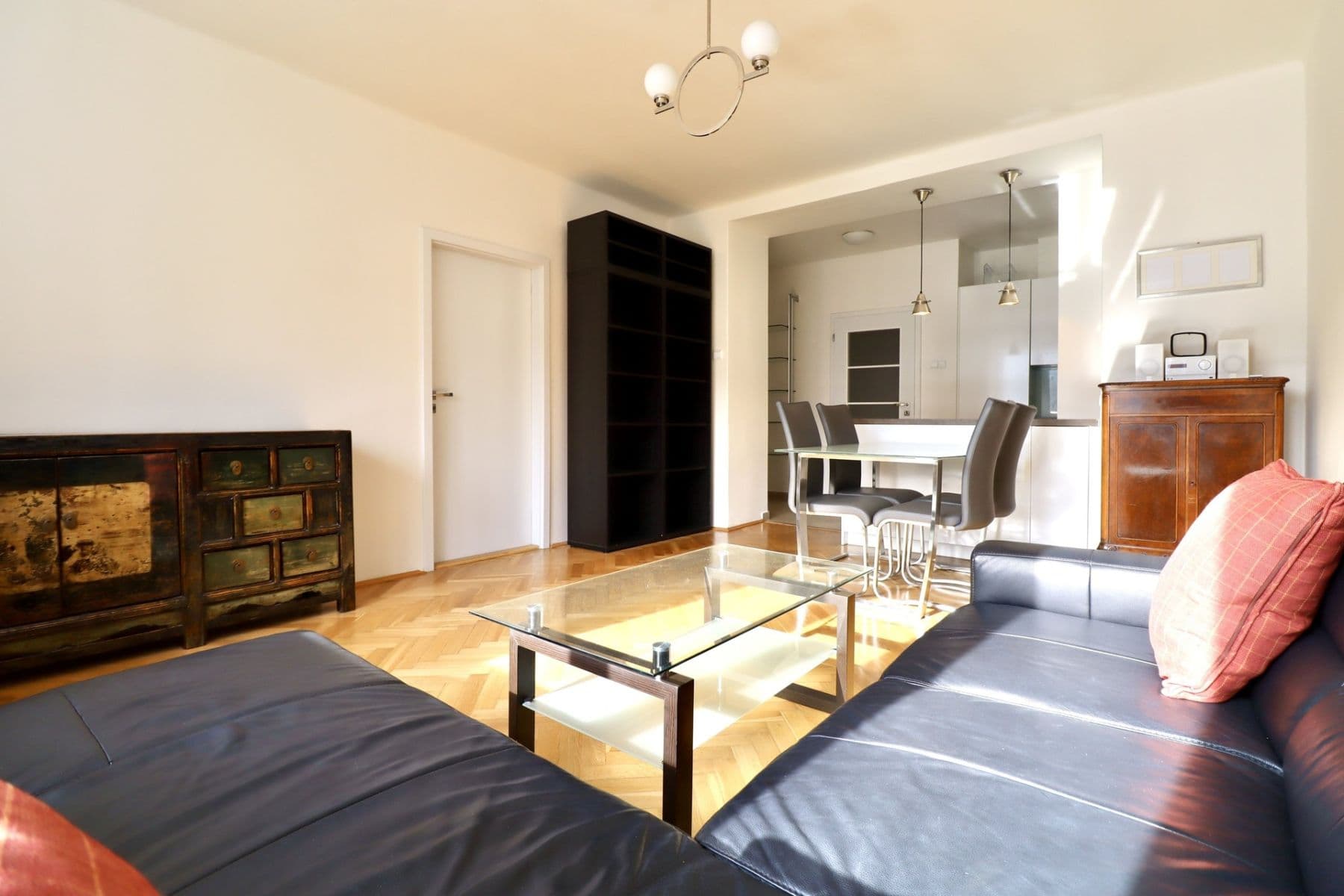 1 bedroom with open-plan kitchen flat to rent, 55 m², Rooseveltova, Prague, Prague 1 bedroom with open-plan kitchen flat to rent, 55 m², Rooseveltova, Prague, Prague